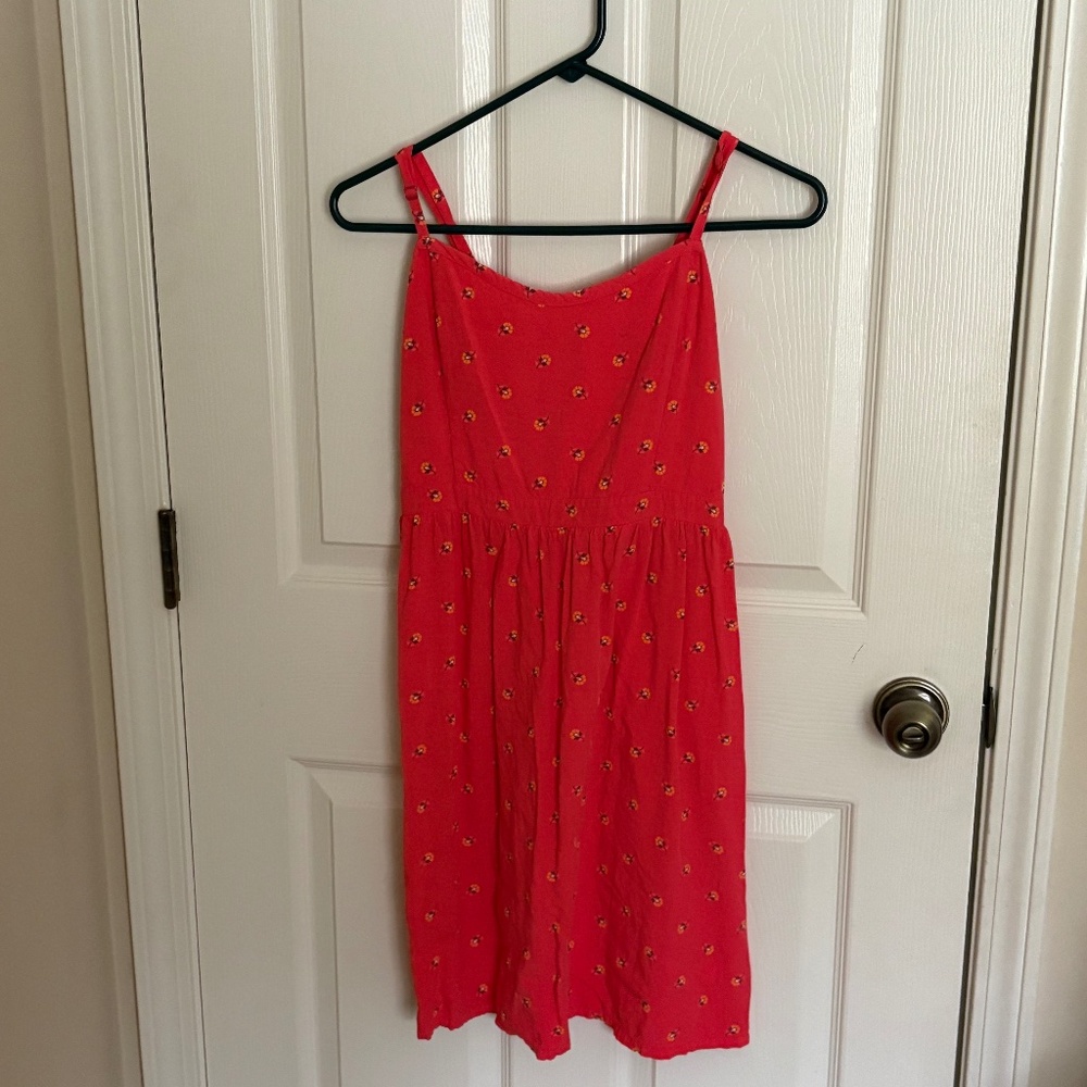 Red flowey dress